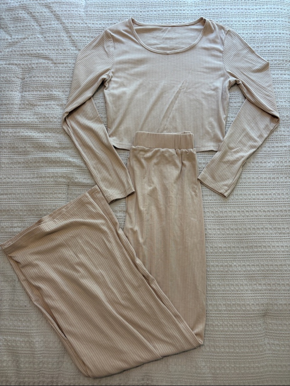 Women's Small Ribbed Long Sleeve Crop Top & Pants Loungewear Set in Beige